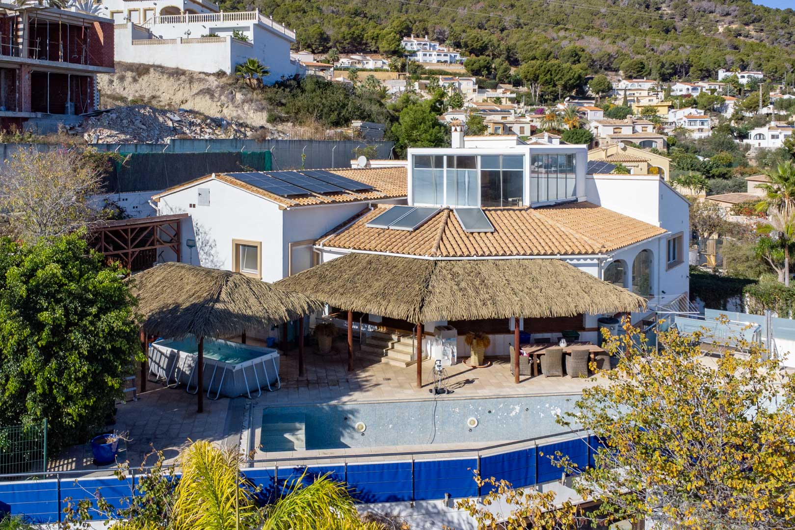 4597CAL Ruime villa met panoramisch zeezicht te koop in Calpe