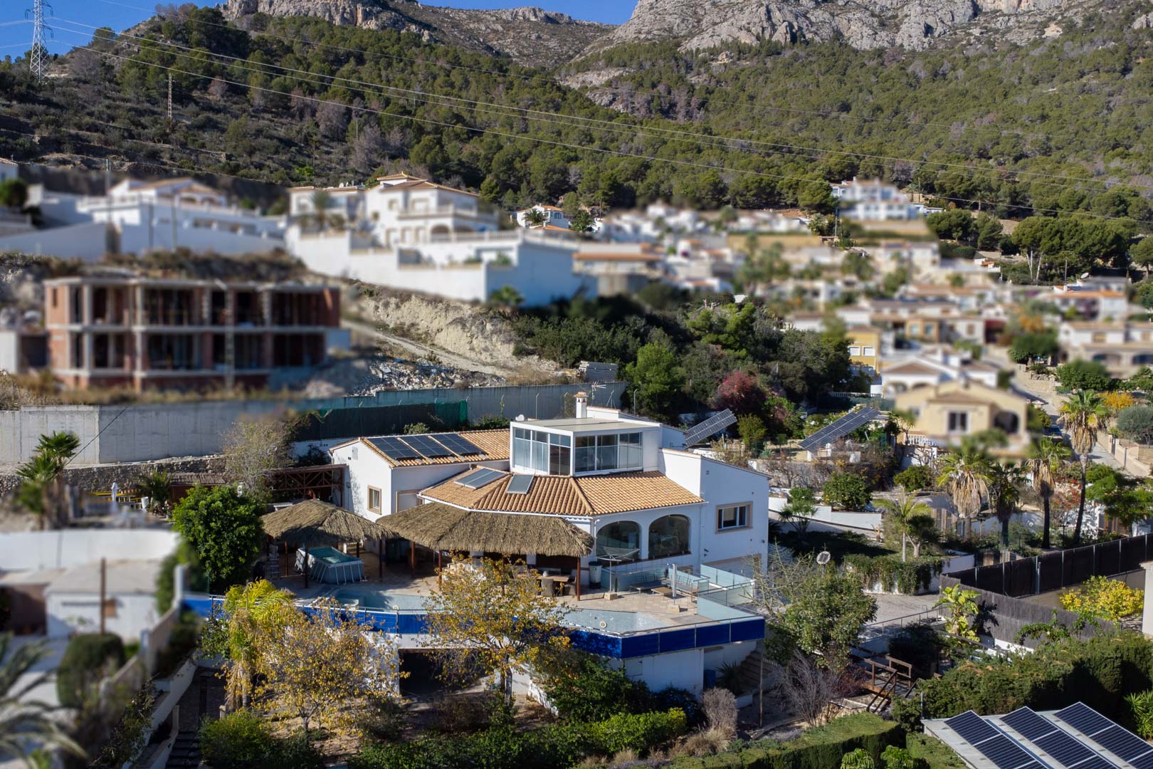 4597CAL Ruime villa met panoramisch zeezicht te koop in Calpe