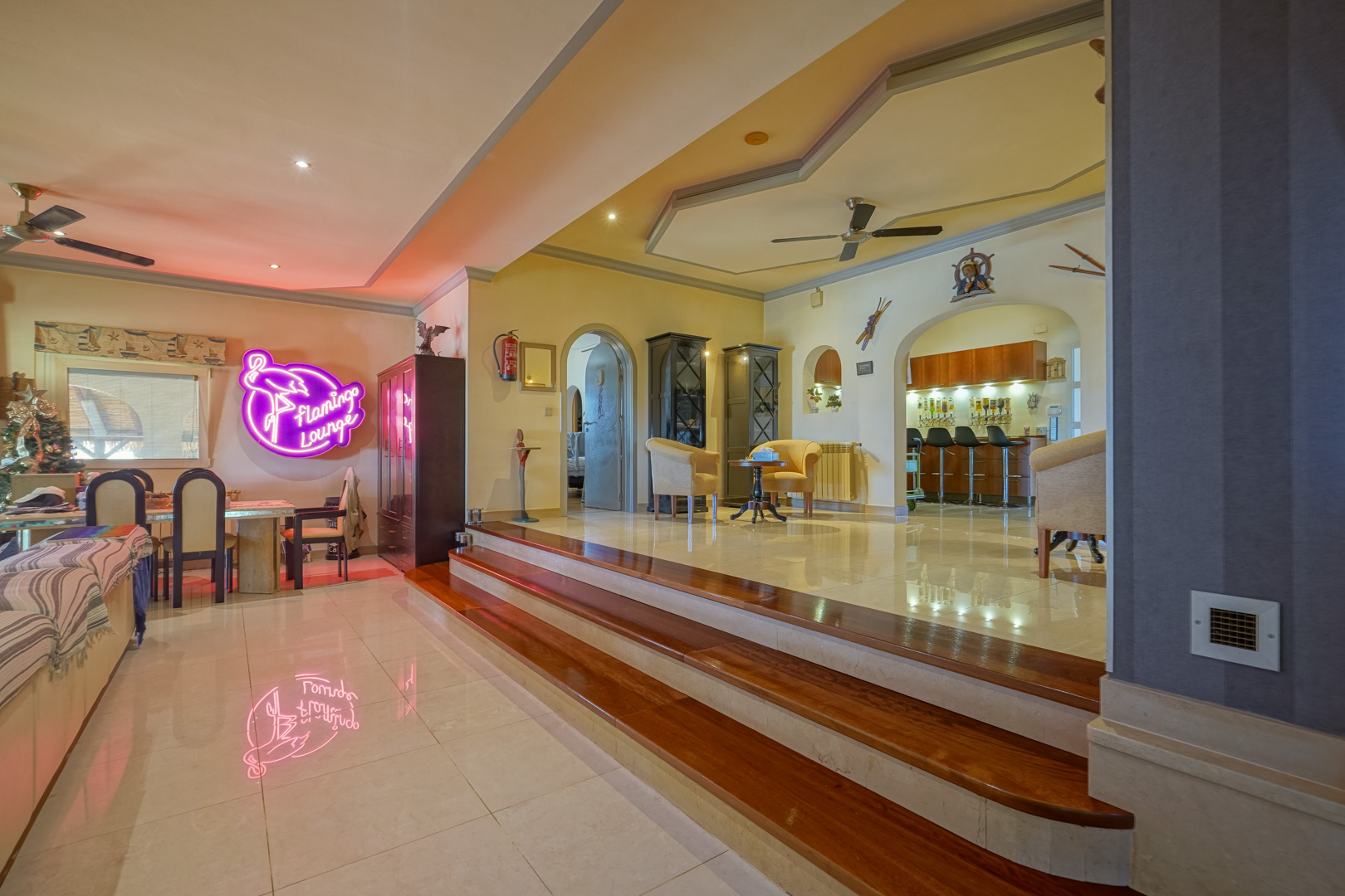 4597CAL Ruime villa met panoramisch zeezicht te koop in Calpe