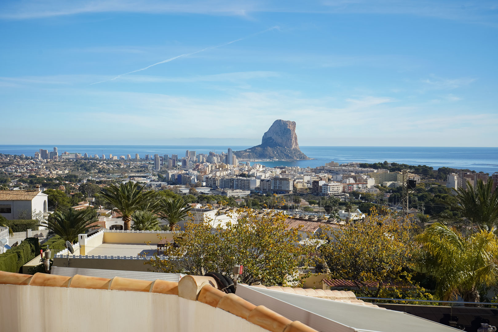 4597CAL Ruime villa met panoramisch zeezicht te koop in Calpe