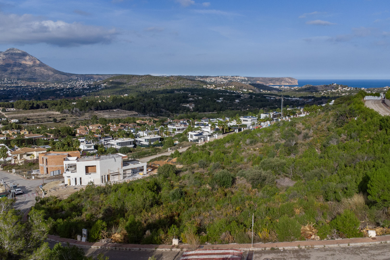 4603JAV Parcela con vistas al mar, libre de constructor, en venta en Jávea