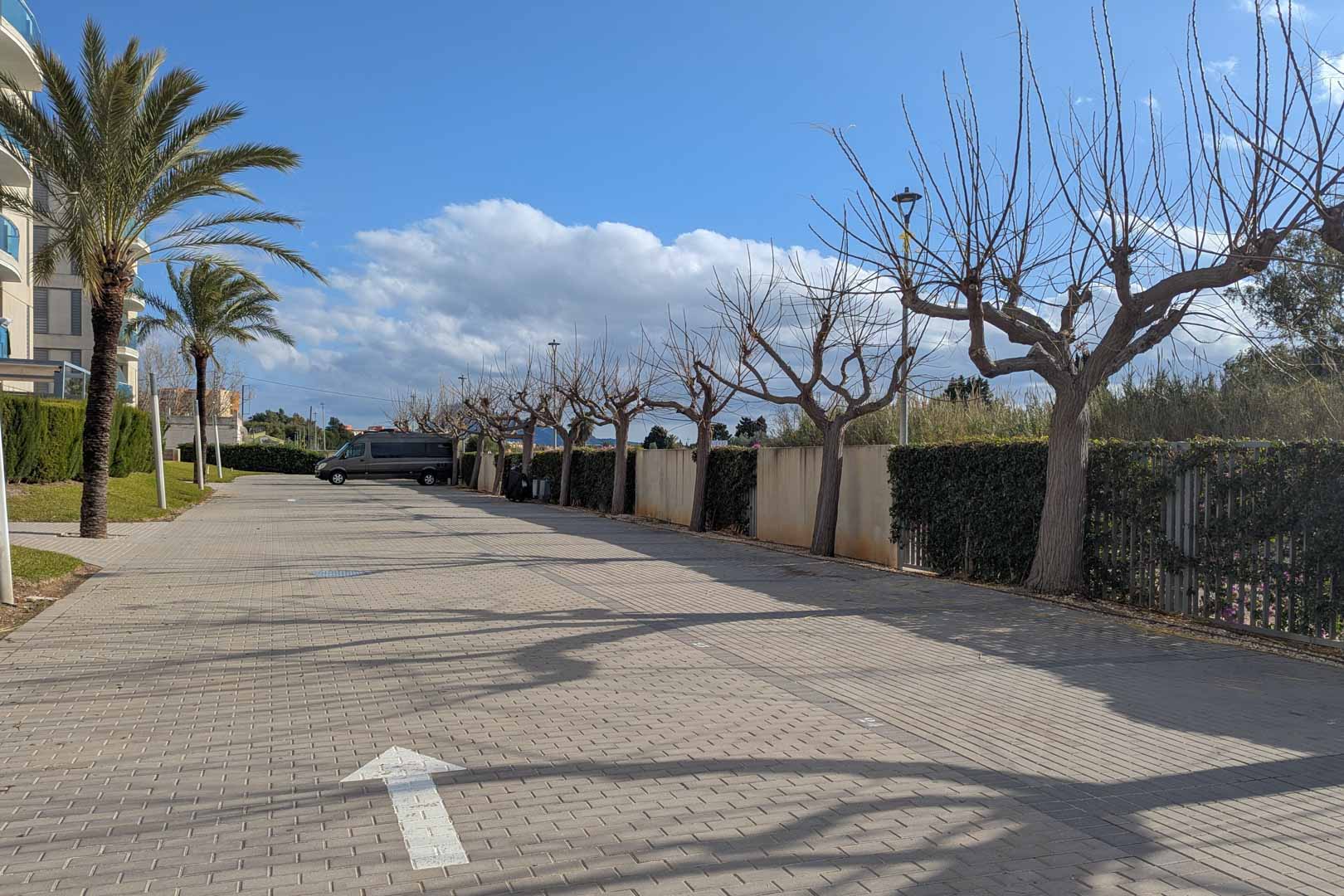 8315VER Apartamento planta baja con jardín privado y cercano a la playa, a la venta en El Vergel.