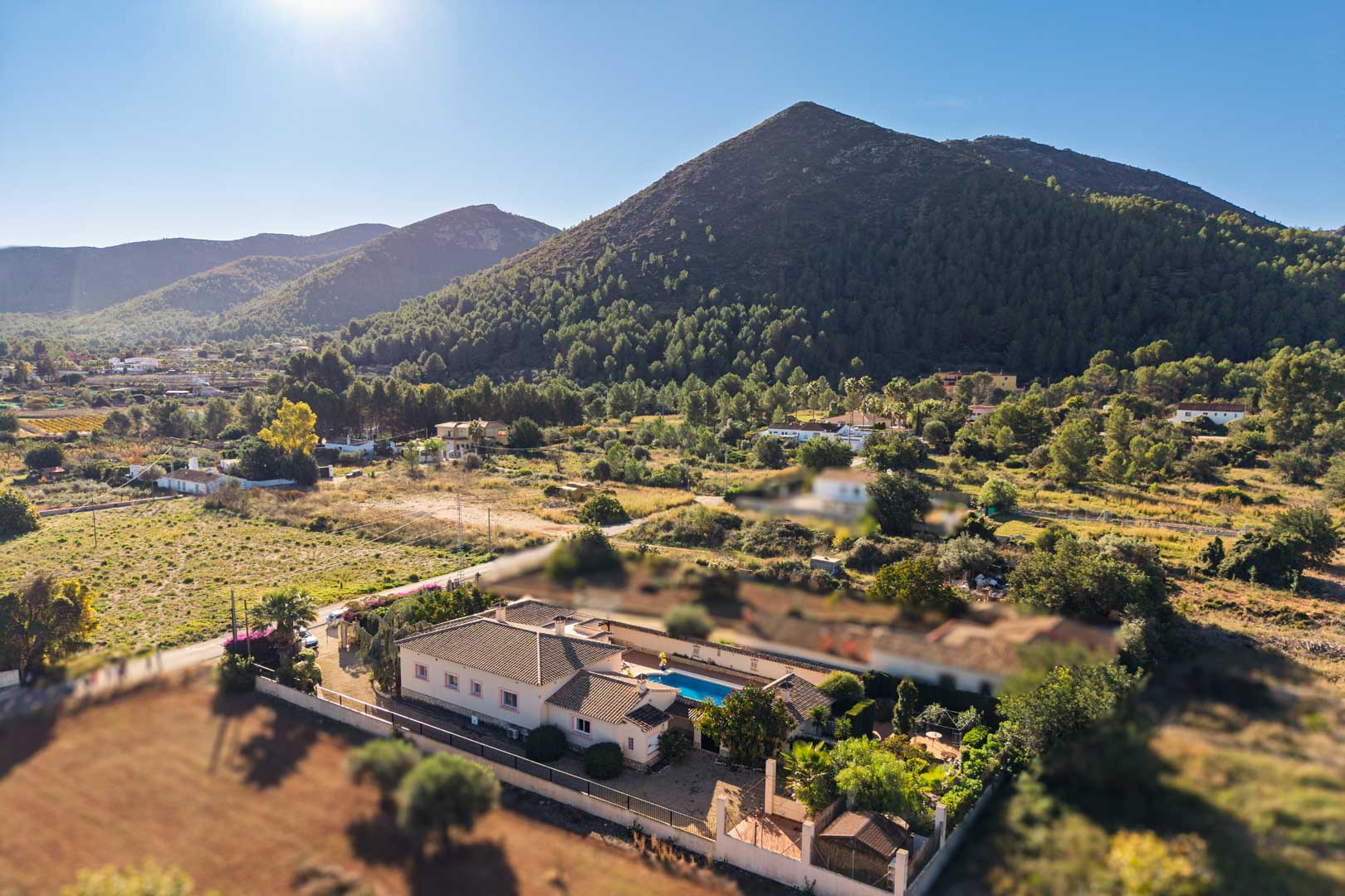 9007JAL Villa de estilo mediterráneo a la venta en Jalón.