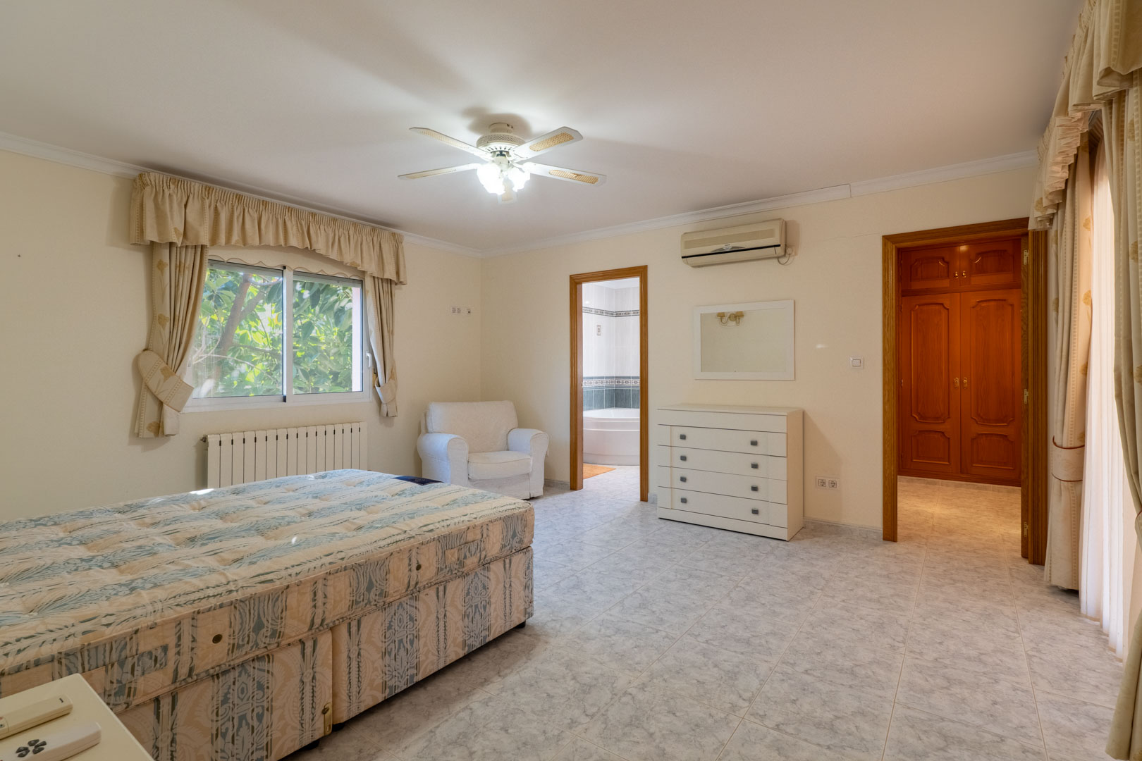 9007JAL Villa de estilo mediterráneo a la venta en Jalón.