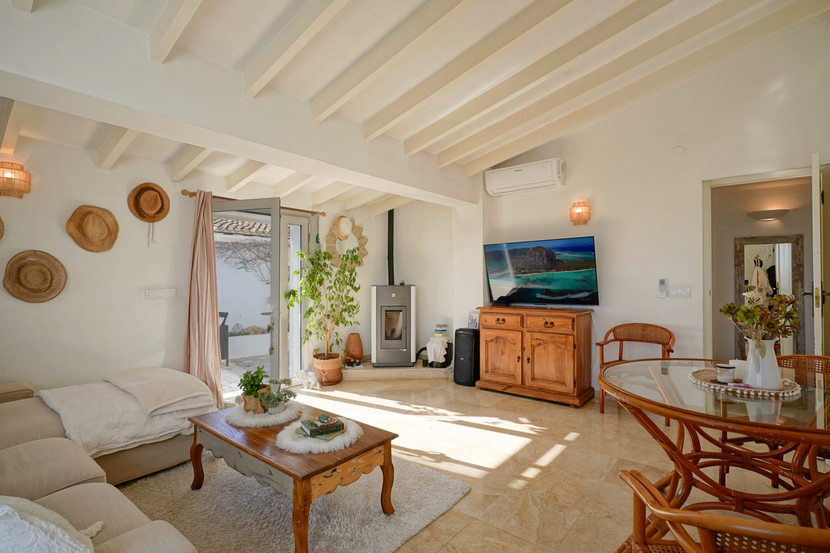 C3XY8323MOR - C3XY8323MOR Detached villa with pool and sea views for sale in Moraira.