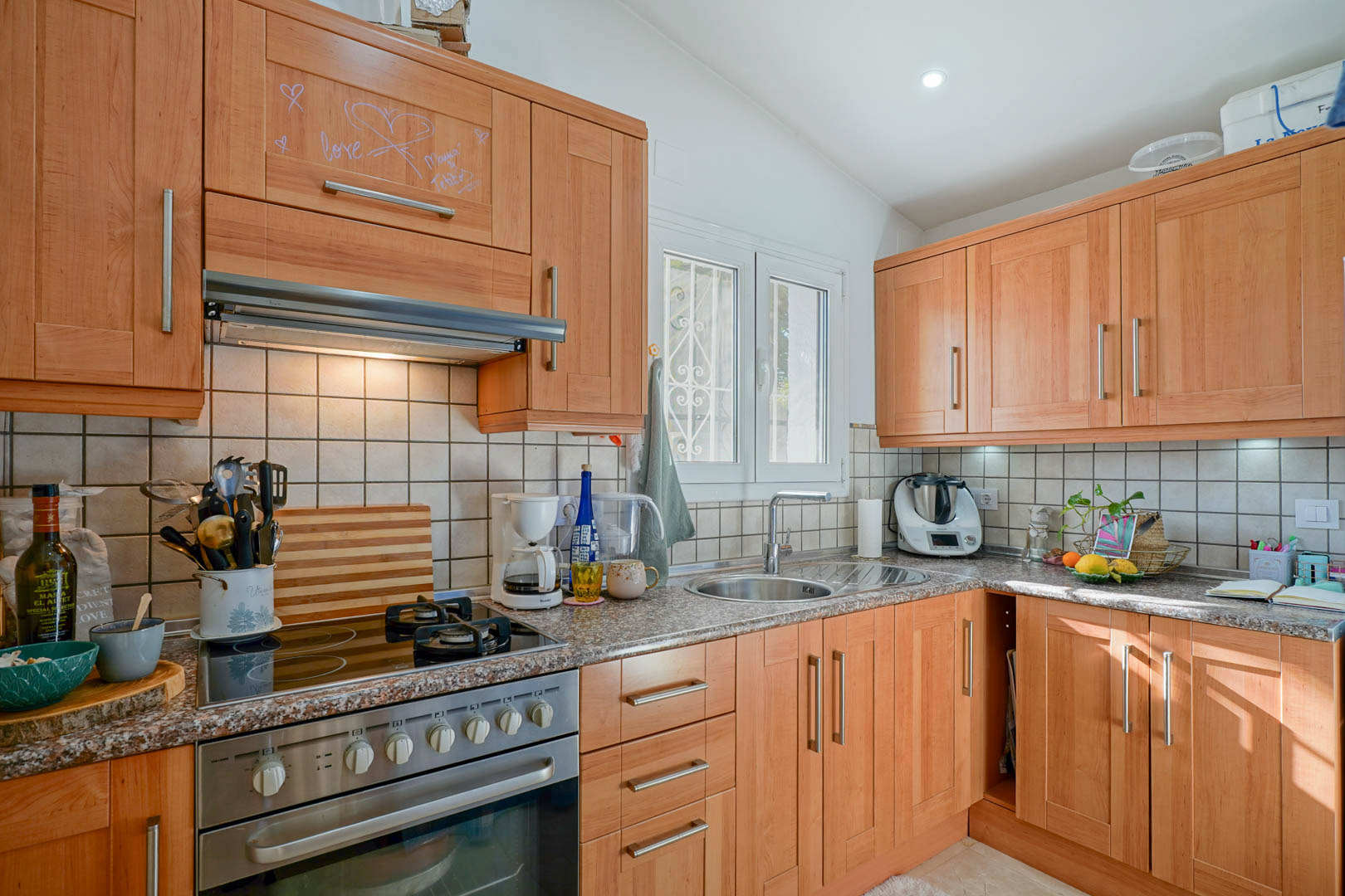 C3XY8323MOR - C3XY8323MOR Detached villa with pool and sea views for sale in Moraira.