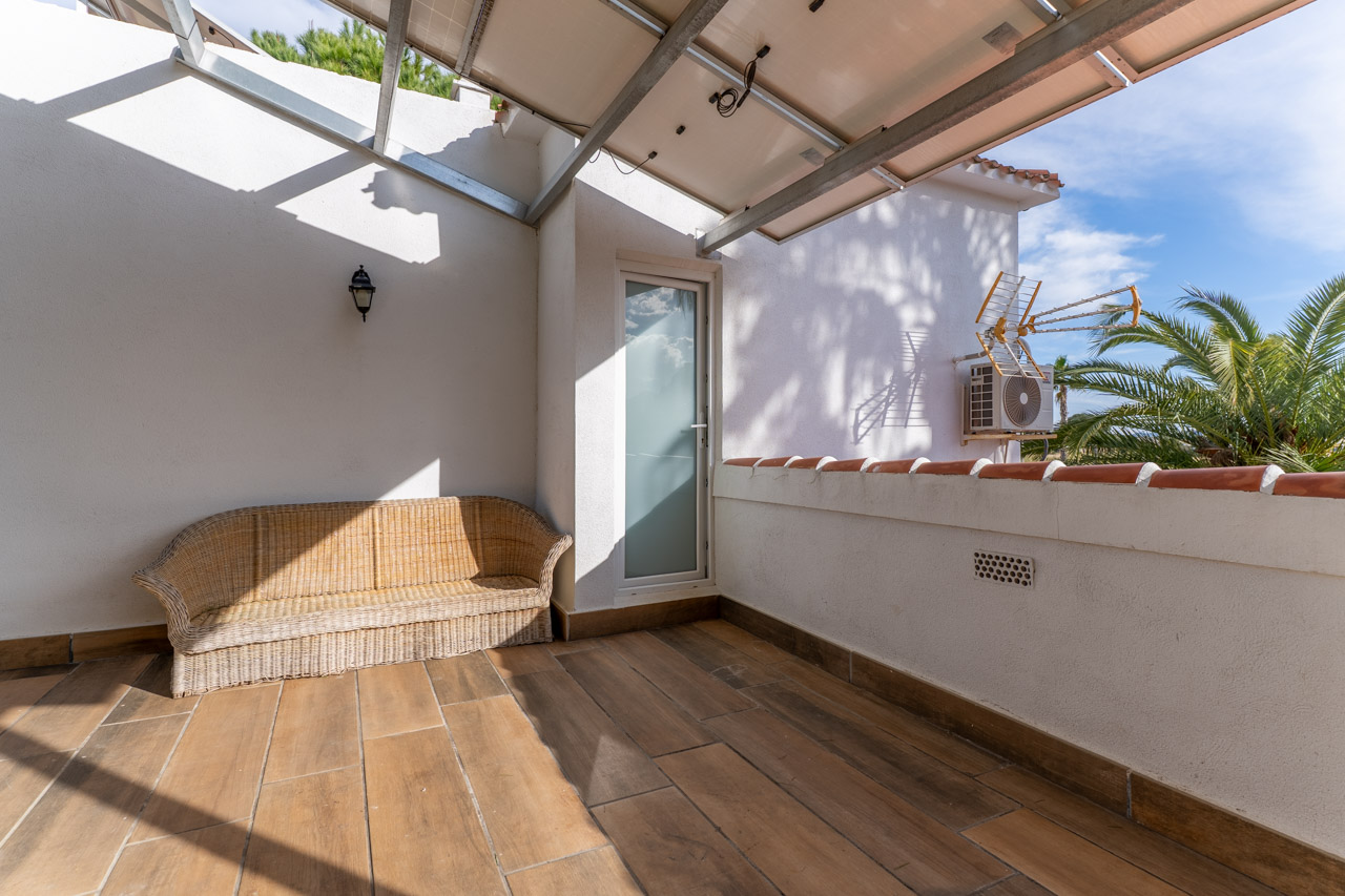 C4XY8326DEN - C4XY8326DEN Villa mit Meerblick und in Strandnähe in Denia zu verkaufen.