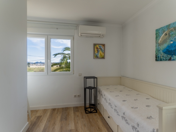 C4XY8326DEN Villa with sea views and close to the beach for sale in Denia.