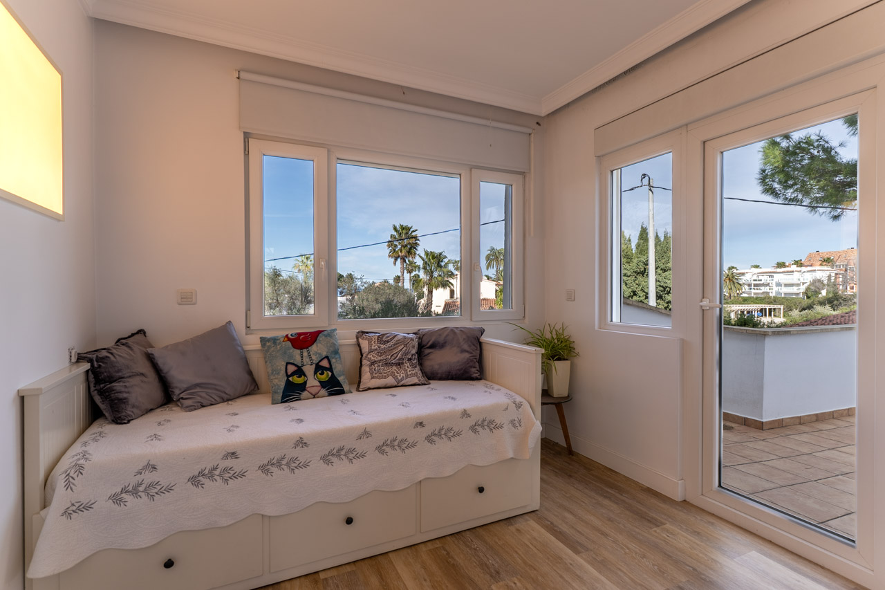 C4XY8326DEN - C4XY8326DEN Villa mit Meerblick und in Strandnähe in Denia zu verkaufen.