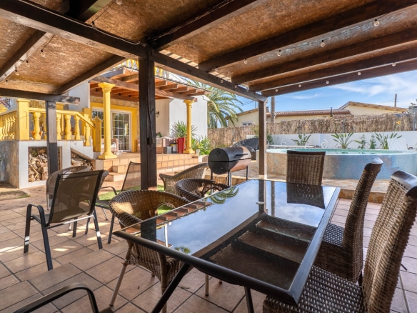 C4XY8326DEN Villa with sea views and close to the beach for sale in Denia.