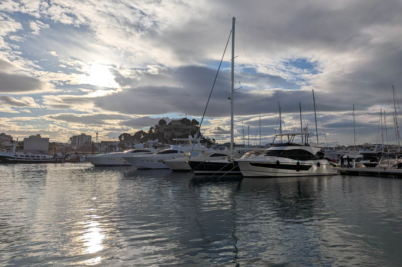C4XY8326DEN - C4XY8326DEN Villa mit Meerblick und in Strandnähe in Denia zu verkaufen.