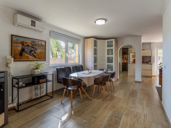 C4XY8326DEN Villa with sea views and close to the beach for sale in Denia.