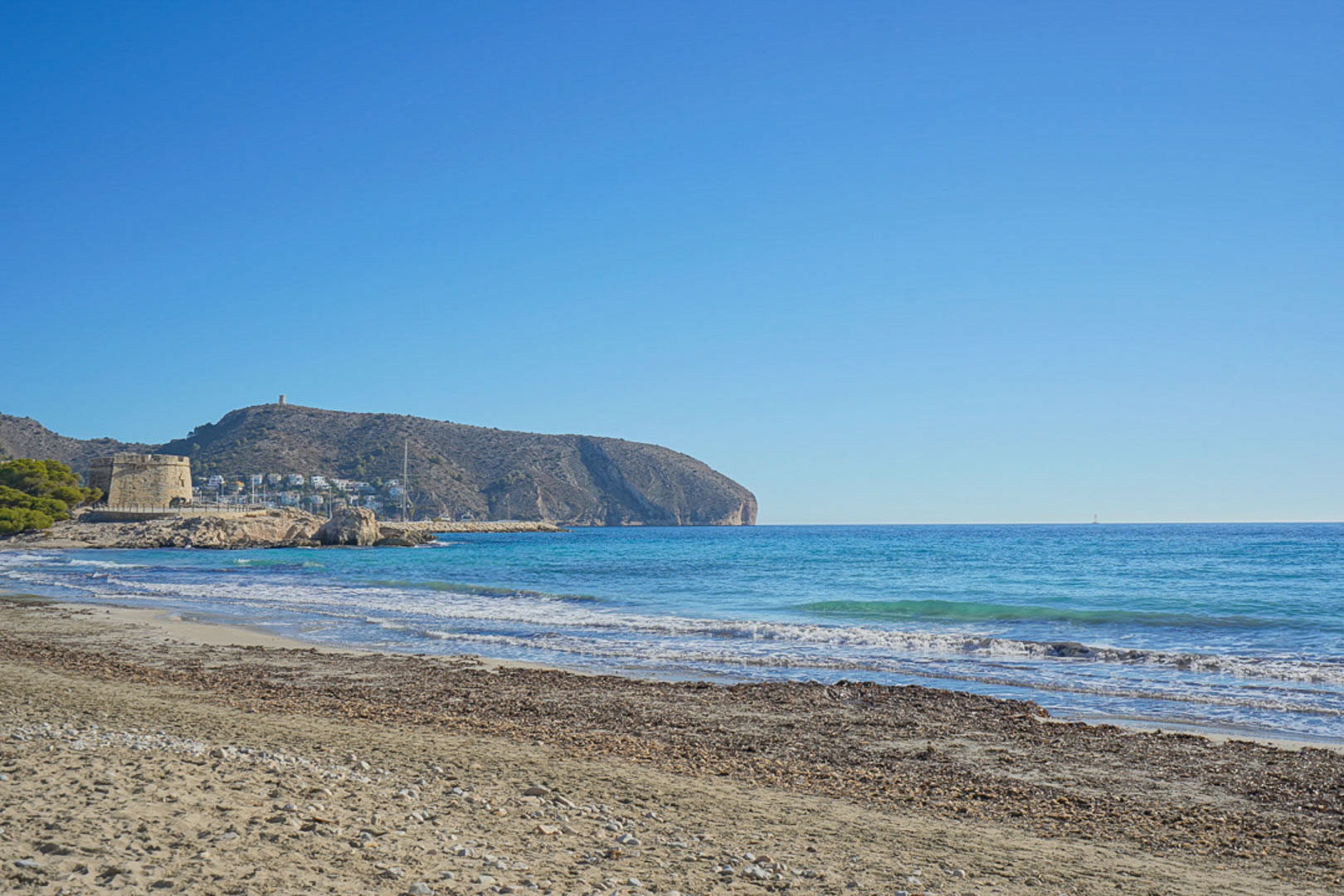 8325MOR - 8325MOR Proyecto de villa con vistas al mar, en construcción, en venta en Moraira.