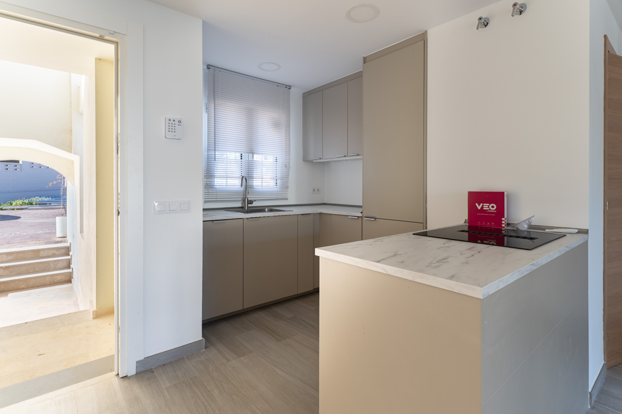 Bathroom in apartment for sale Denia