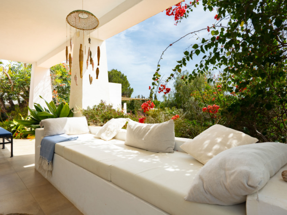 OFFC3XY4639JAV Villa with guesthouse for sale on the Montgó, Jávea