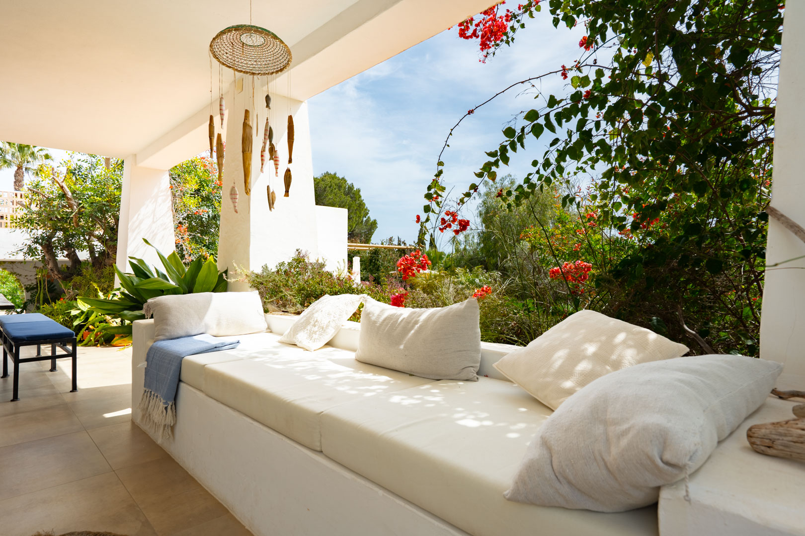 OFFC3XY4639JAV Villa with guesthouse for sale on the Montgó, Jávea
