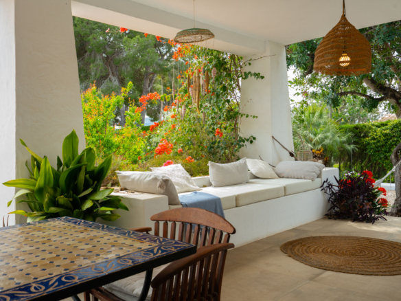 OFFC3XY4639JAV Villa with guesthouse for sale on the Montgó, Jávea