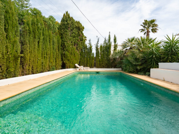 OFFC3XY4639JAV Villa with guesthouse for sale on the Montgó, Jávea