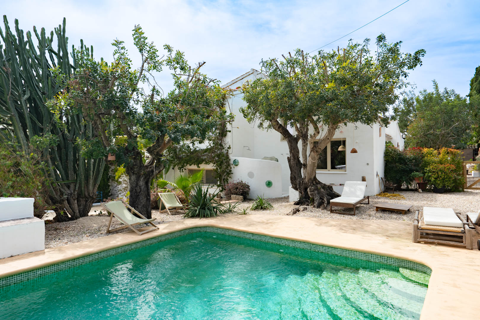 OFFC3XY4639JAV Villa with guesthouse for sale on the Montgó, Jávea