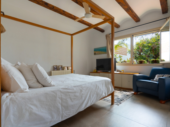 OFFC3XY4639JAV Villa with guesthouse for sale on the Montgó, Jávea