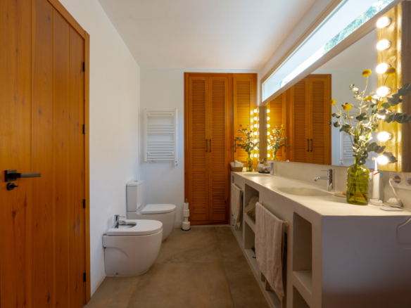 OFFC3XY4639JAV Villa with guesthouse for sale on the Montgó, Jávea