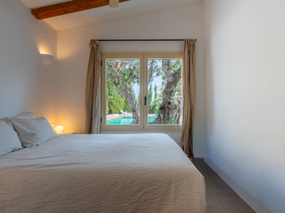OFFC3XY4639JAV Villa with guesthouse for sale on the Montgó, Jávea