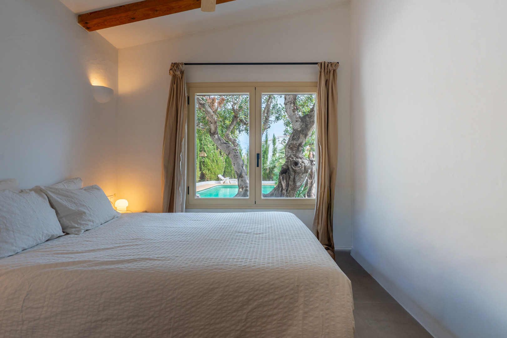 OFFC3XY4639JAV Villa with guesthouse for sale on the Montgó, Jávea
