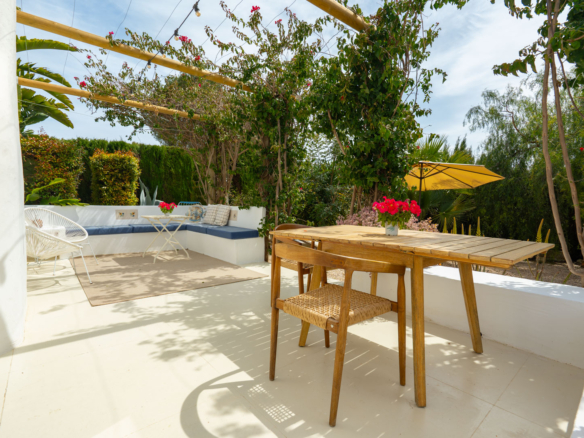 OFFC3XY4639JAV Villa with guesthouse for sale on the Montgó, Jávea