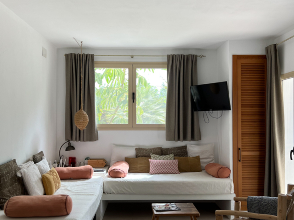 OFFC3XY4639JAV Villa with guesthouse for sale on the Montgó, Jávea