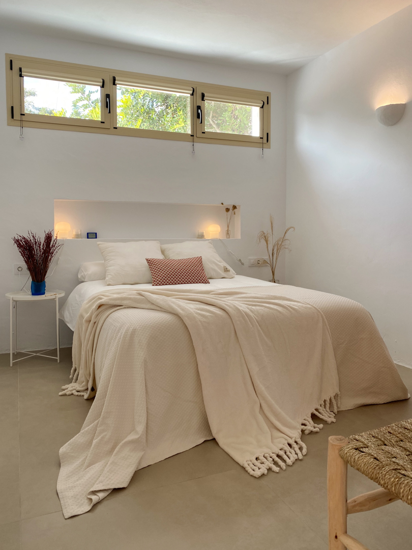 OFFC3XY4639JAV Villa with guesthouse for sale on the Montgó, Jávea
