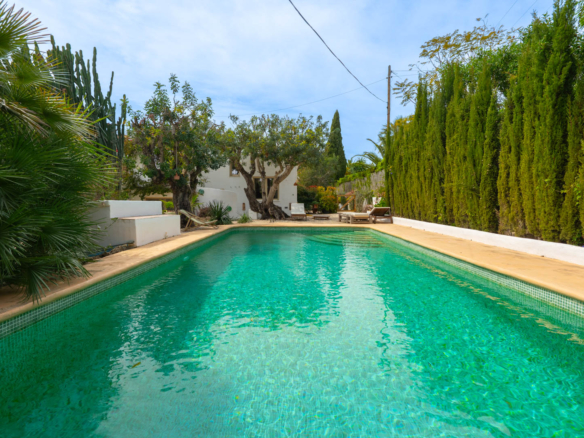 OFFC3XY4639JAV Villa with guesthouse for sale on the Montgó, Jávea