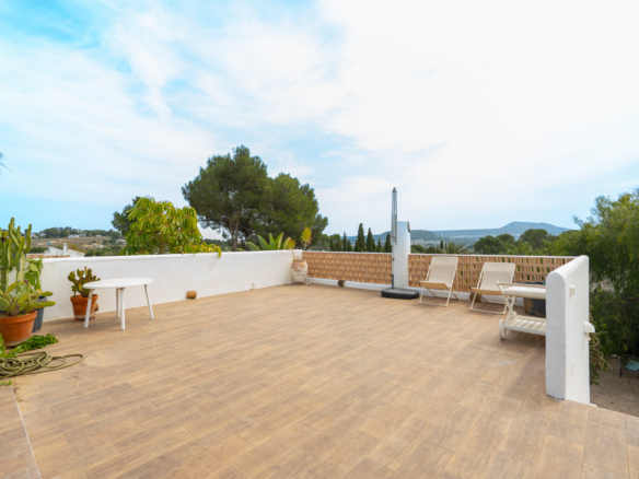 OFFC3XY4639JAV Villa with guesthouse for sale on the Montgó, Jávea