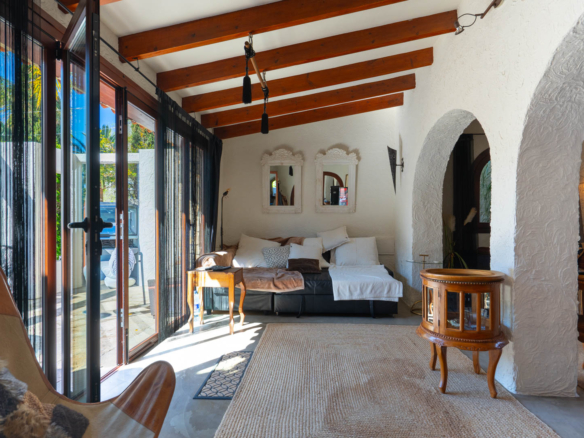 C3XY4641JAV Rustic villa with separate apartment for sale in Jávea