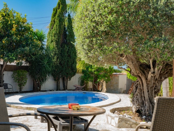 C3XY4641JAV Rustic villa with separate apartment for sale in Jávea
