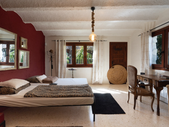 C3XY4641JAV Rustic villa with separate apartment for sale in Jávea
