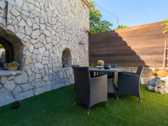 C3XY4641JAV Rustic villa with separate apartment for sale in Jávea