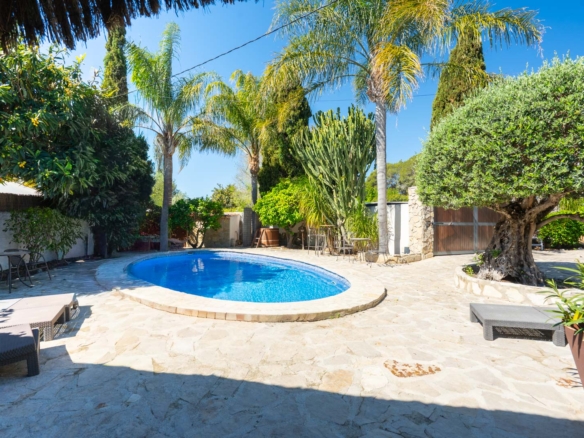 C3XY4641JAV Rustic villa with separate apartment for sale in Jávea