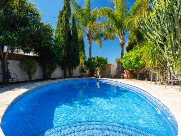 C3XY4641JAV Rustic villa with separate apartment for sale in Jávea
