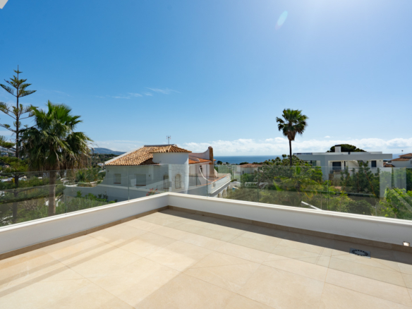 4644BEN New-build villa with sea view on a flat plot of 1715 m2 for sale in La Fustera, Benissa