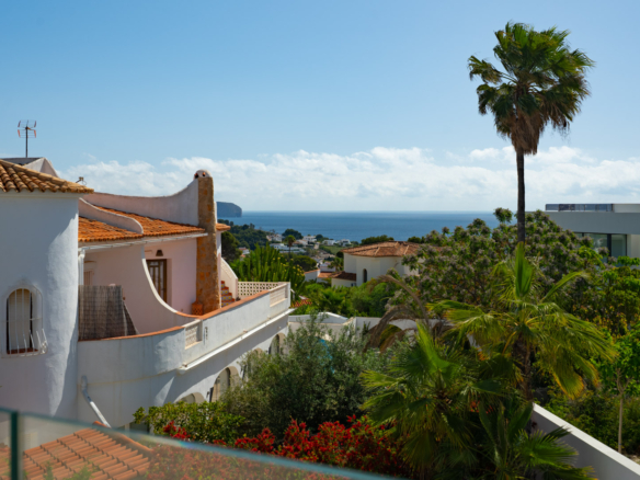 4644BEN New-build villa with sea view on a flat plot of 1715 m2 for sale in La Fustera, Benissa