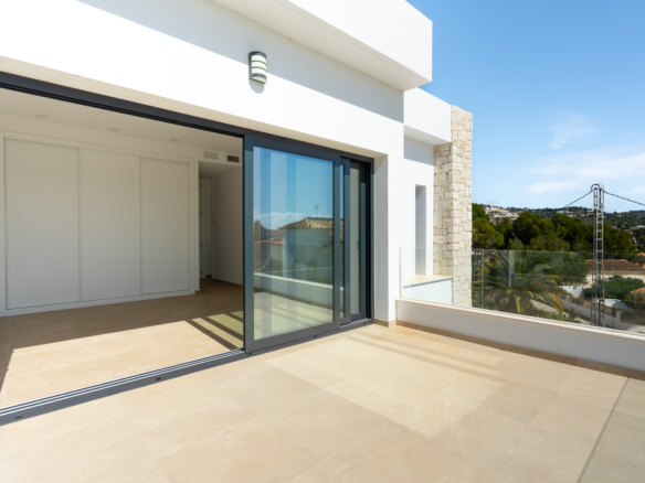 4644BEN New-build villa with sea view on a flat plot of 1715 m2 for sale in La Fustera, Benissa