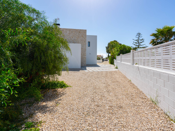 4644BEN New-build villa with sea view on a flat plot of 1715 m2 for sale in La Fustera, Benissa