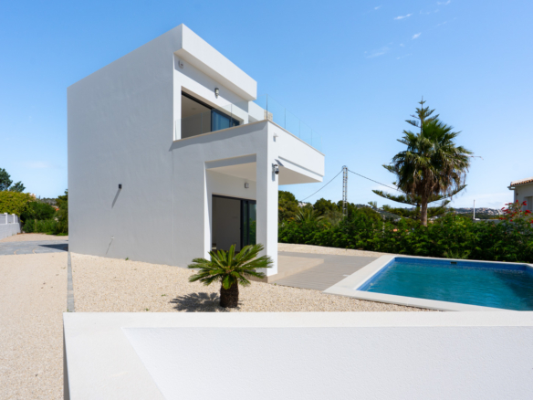 4644BEN New-build villa with sea view on a flat plot of 1715 m2 for sale in La Fustera, Benissa