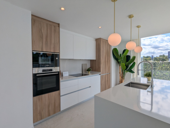 OFFC3XY7115VER Contemporary Apartment in a High-End Residential Community near the Sea in El Verger