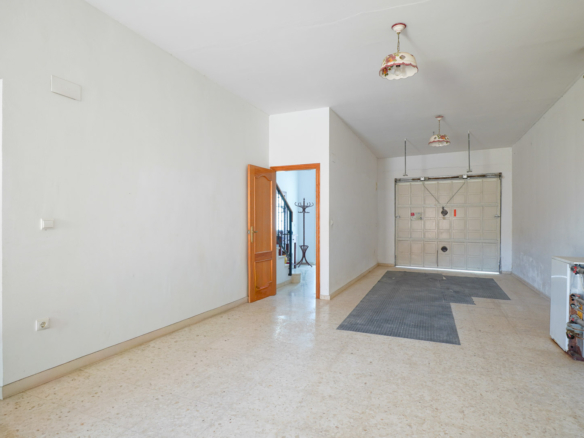 9008XAR Three-story semi-detached house for sale in La Xara.