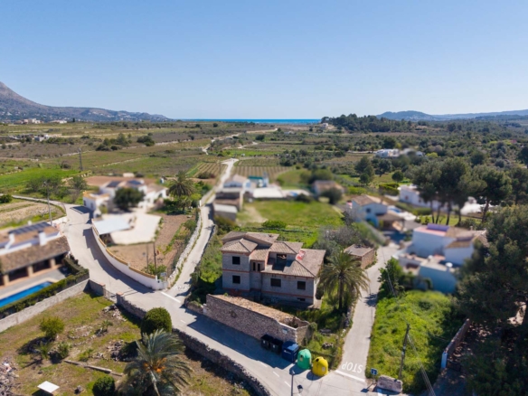9009GAT Traditional Mediterranean style house to be finished for sale in Gata de Gorgos.