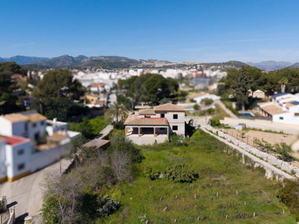 9009GAT Traditional Mediterranean style house to be finished for sale in Gata de Gorgos.