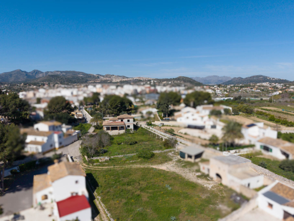 9009GAT Traditional Mediterranean style house to be finished for sale in Gata de Gorgos.