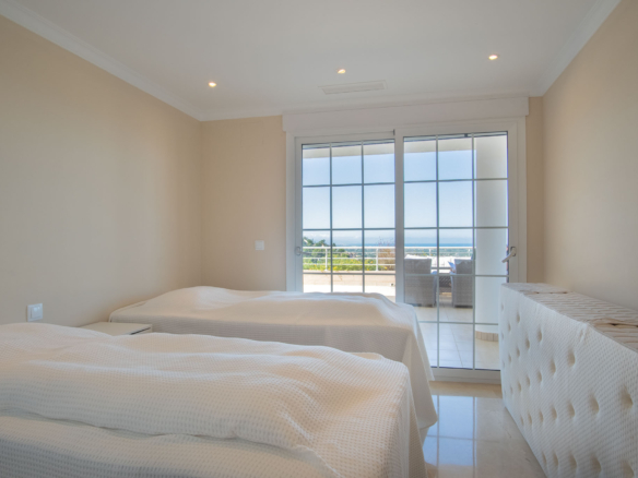 9010PED Apartment with panoramic sea views for sale in La Sella, Pedreguer.