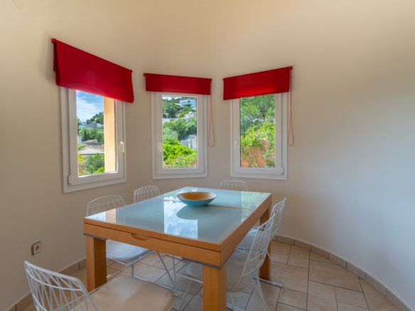 4650JAV Villa traditionnelle avec vue sur mer à vendre à Tosalet 5, Jávea